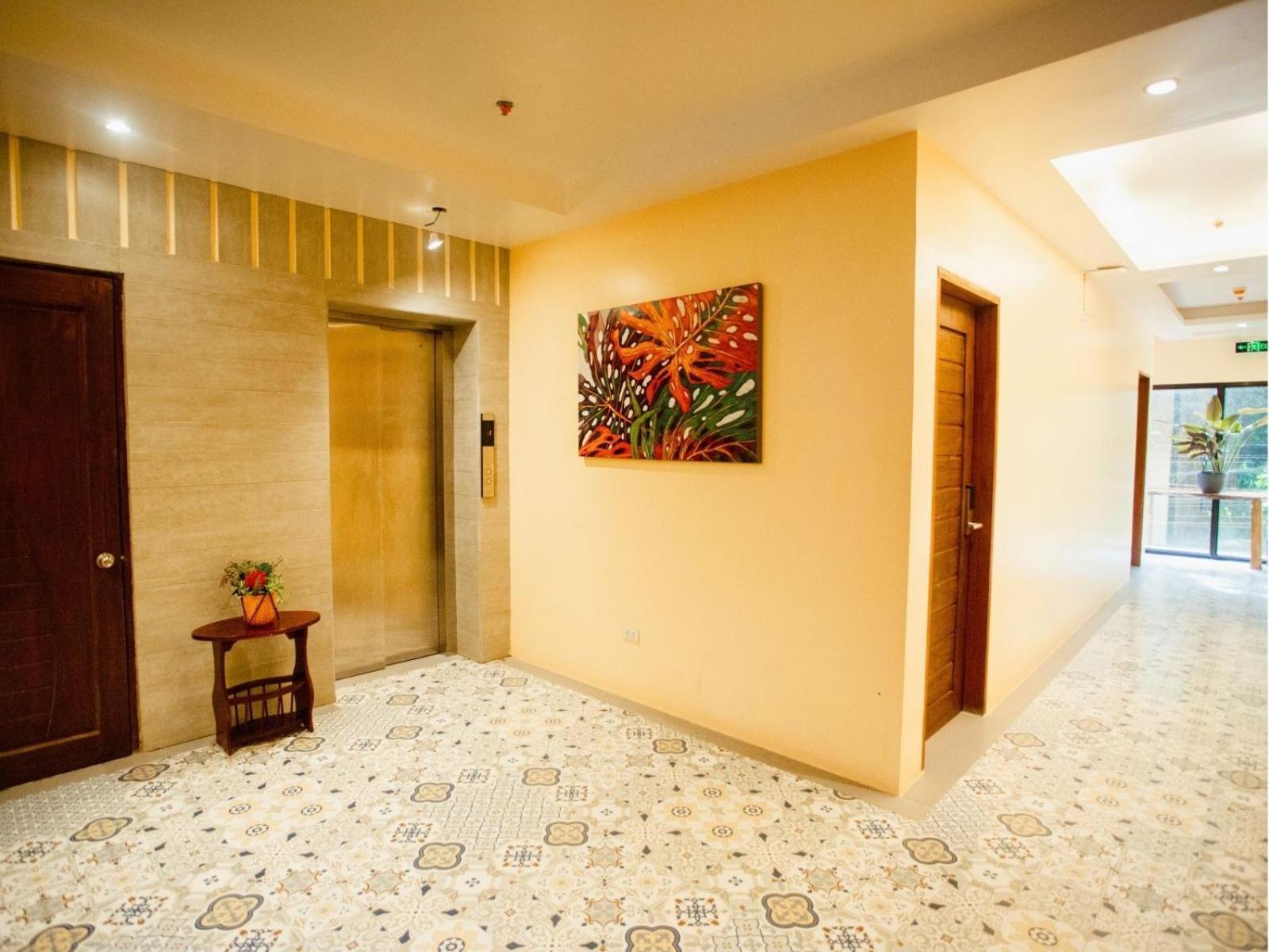 Arc Homes Hotel Panglao Powered By Cocotel Buitenkant foto